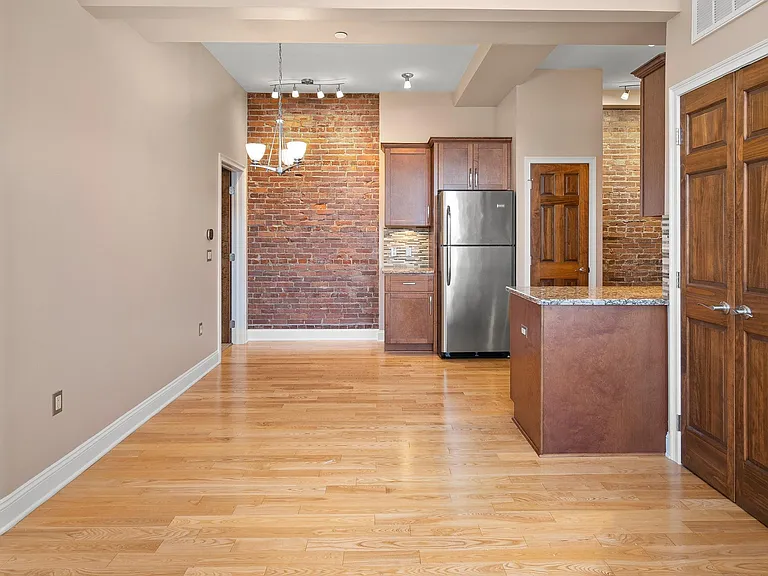 264 S Main St #403 — Photo 13