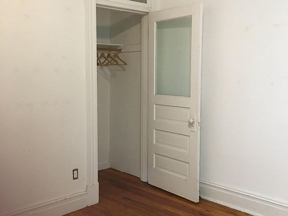 4th image of 2128 W Main St #B