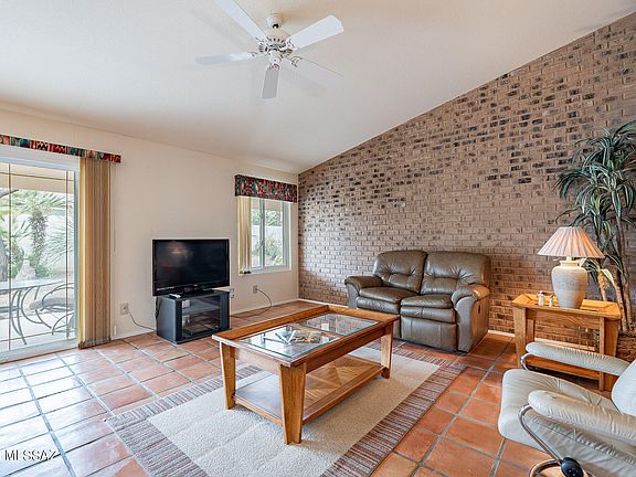 3rd image of 36986 S Foxglen Ln