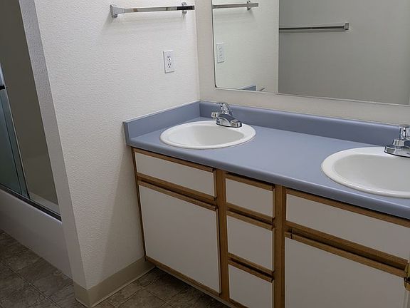 4th image of 17989 SW 115th Ave #179851