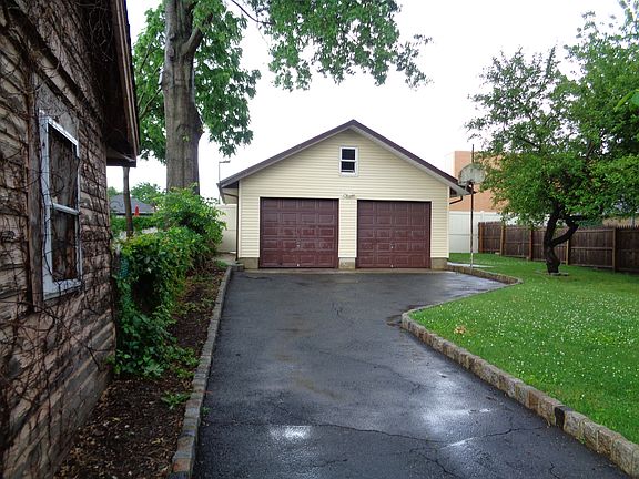4th image of 150 Floyd Street #2