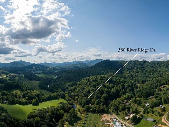 4th image of 380 River Ridge Dr