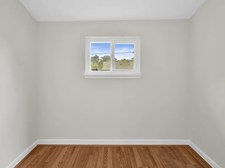 16 Saco St — Photo 4