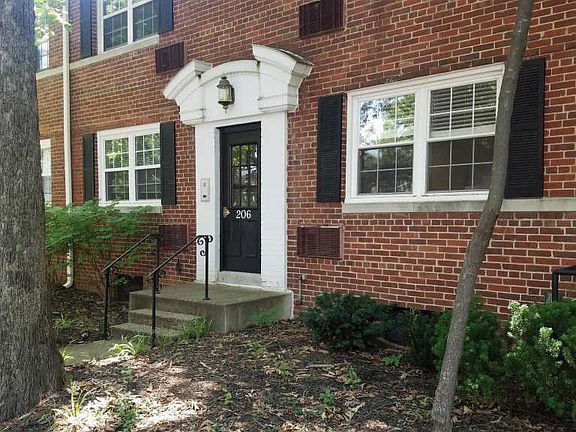 2nd image of 206 N Trenton St #2063