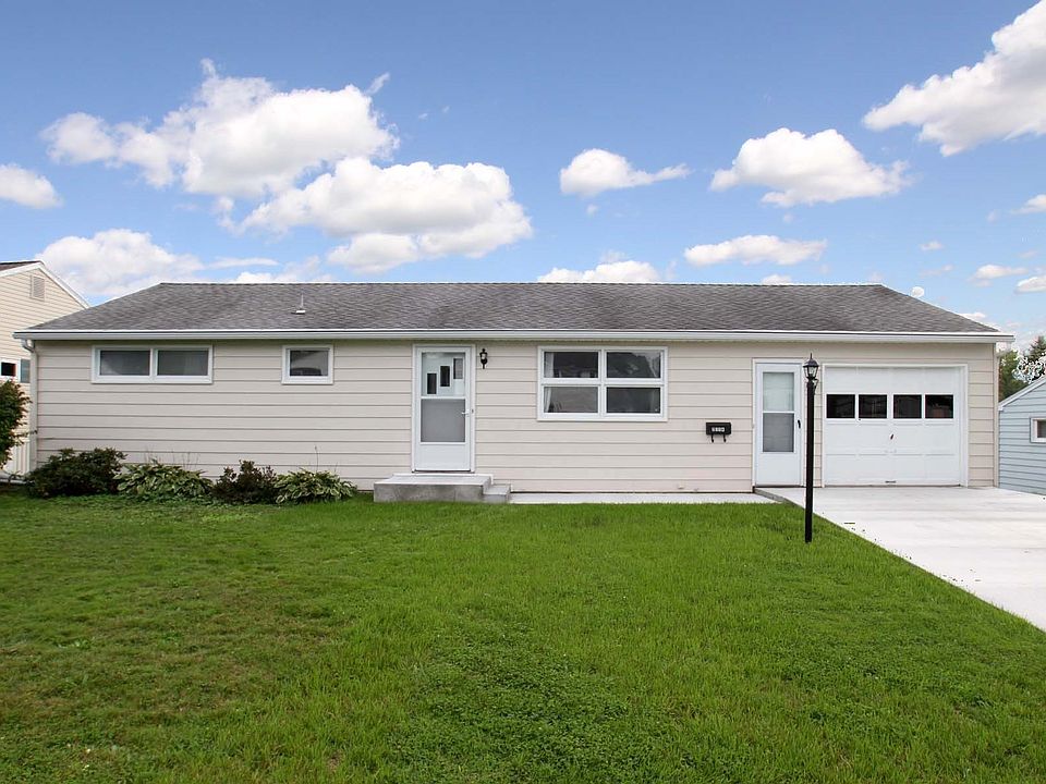 1st image of 2714 Smith Dr