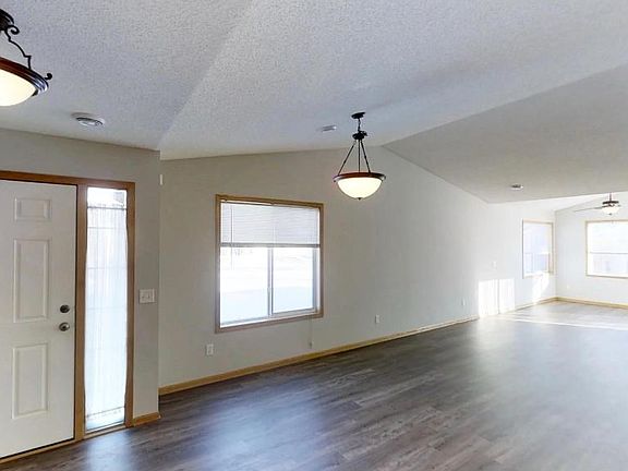 4th image of 2401 Cotton Ln