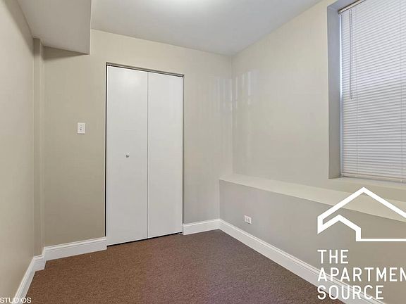 5th image of 1436 N North Park Ave APT 1