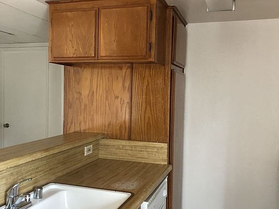 4th image of 16731 Sherman Way APT 201