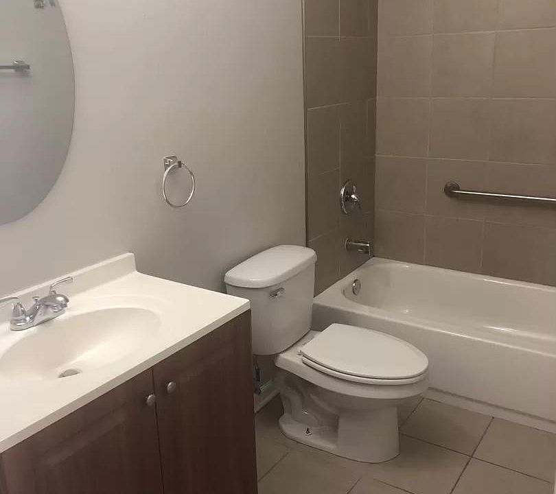 1st image of 1547 E 72nd St #3W