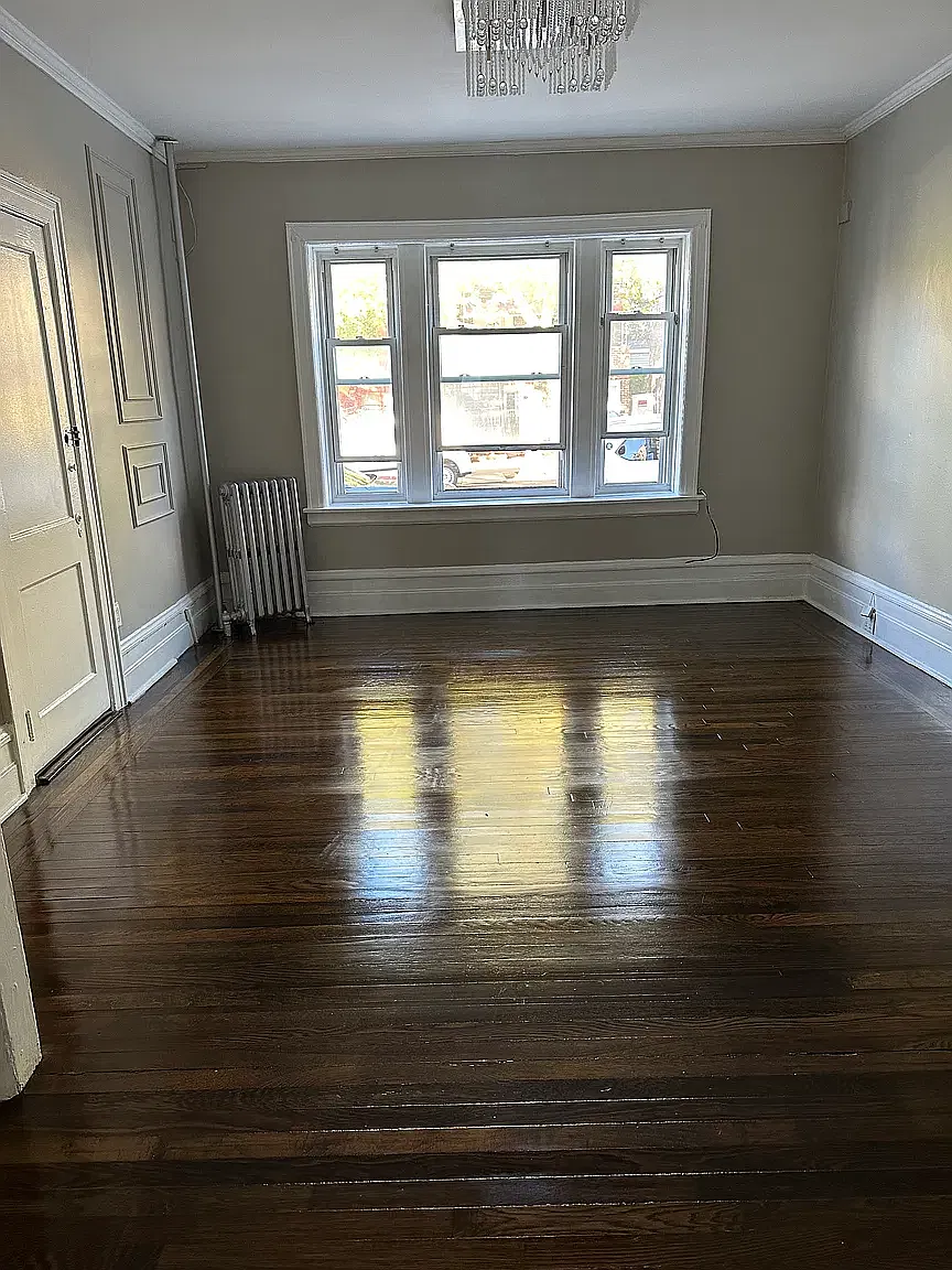 28-10 36th Avenue — Photo 2
