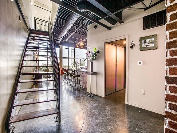 4th image of 3110 Thomas Ave APT 521