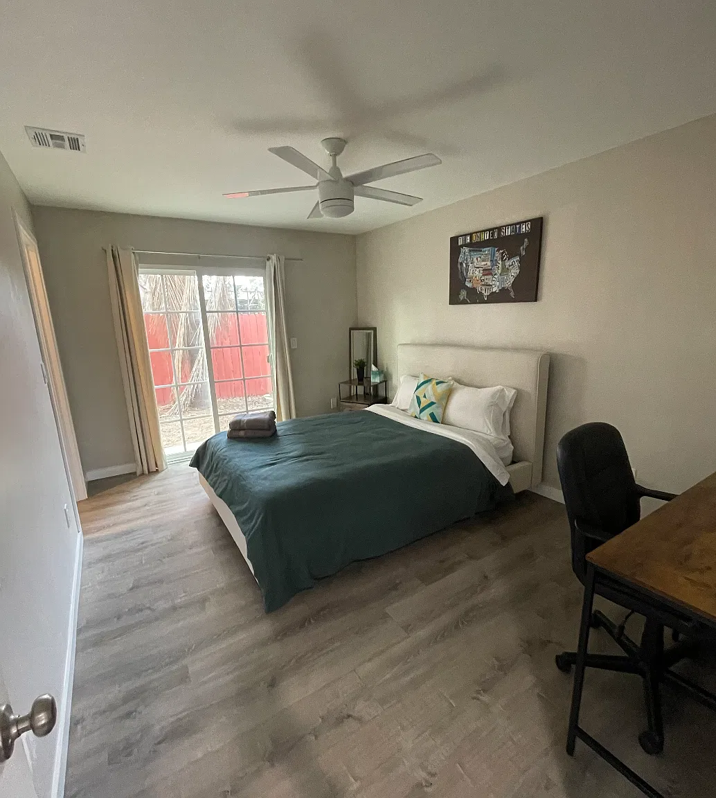 4 bed, $5,800 — Photo 3