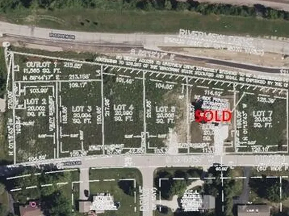 18810 NORTH HILLS DRIVE #Lt7, Brookfield, WI 53005