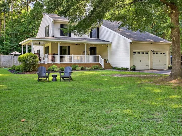 4651 Backwoods Rd, Chesapeake, VA 23322
