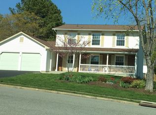 6927 Spur Rd, Springfield, VA 22153