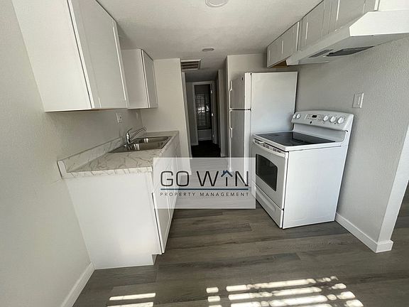 4th image of 40 E Ingram St #46