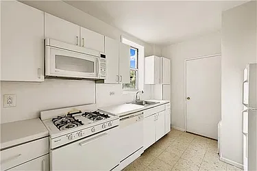 Sold by Exclusive Properties Sotheby's International Realty