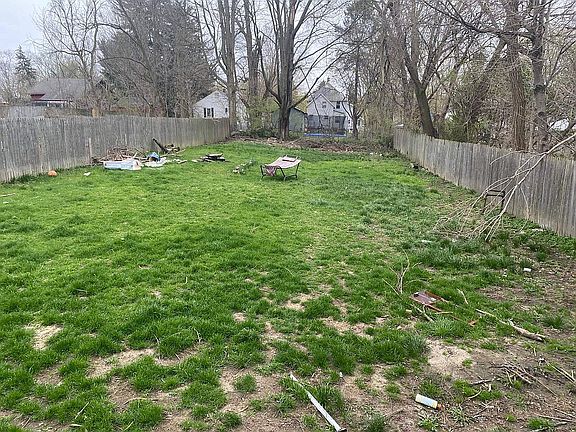 5th image of 530 Cherry St