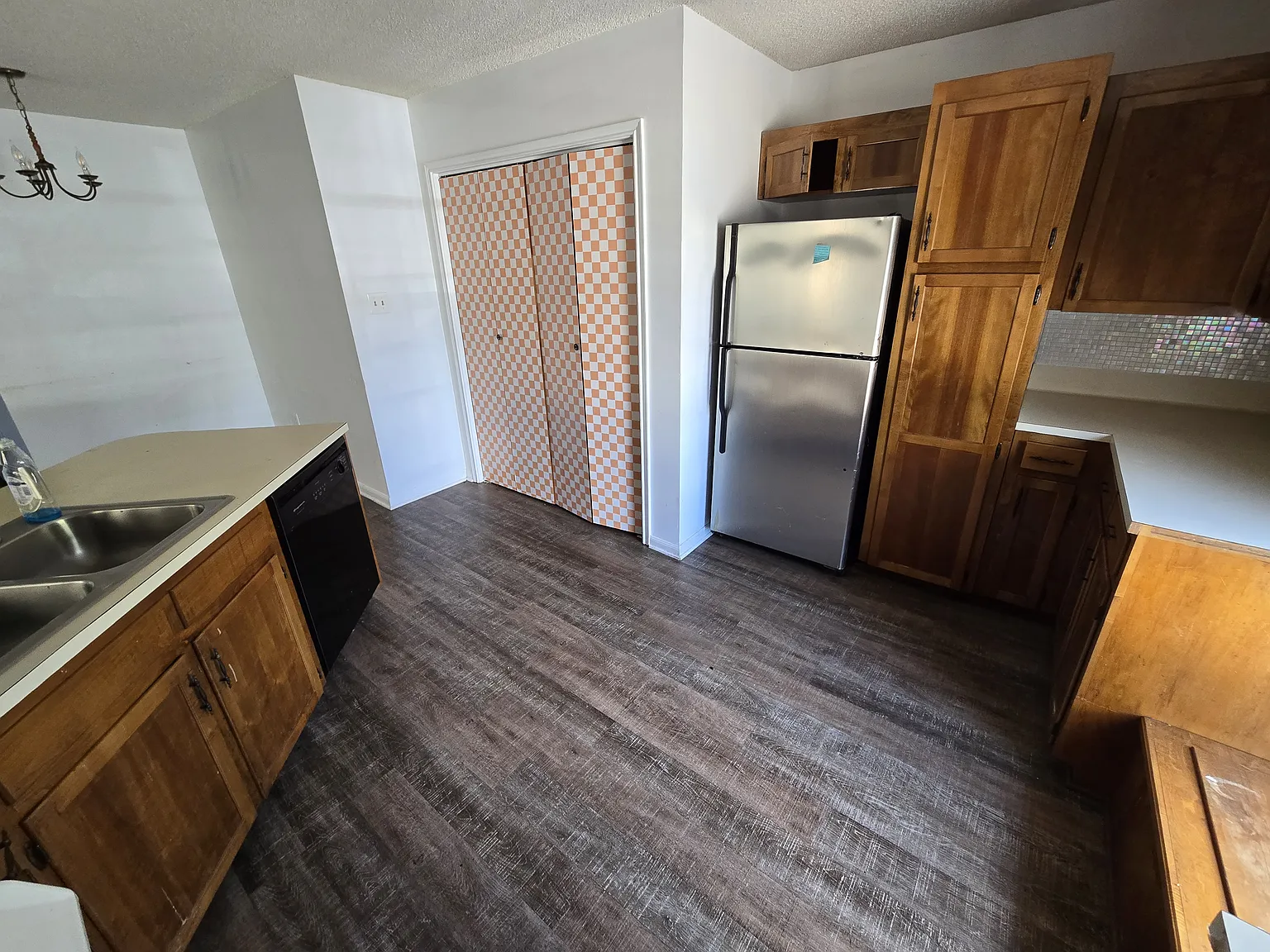 2 bed, 850 sqft, $1,000 — Photo 2