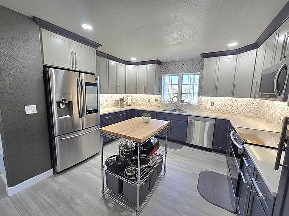 5th image of 40 Remount Rd