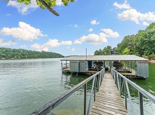 10135 Elizabeth Dr, Rogers, AR 72756