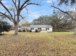 1613 Cavanaugh Rd, Walterboro, SC 29488