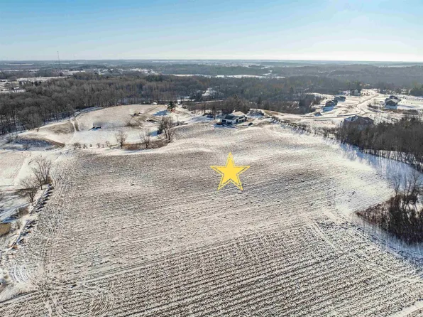 Hidden Hills Trl, Denmark, WI 54208