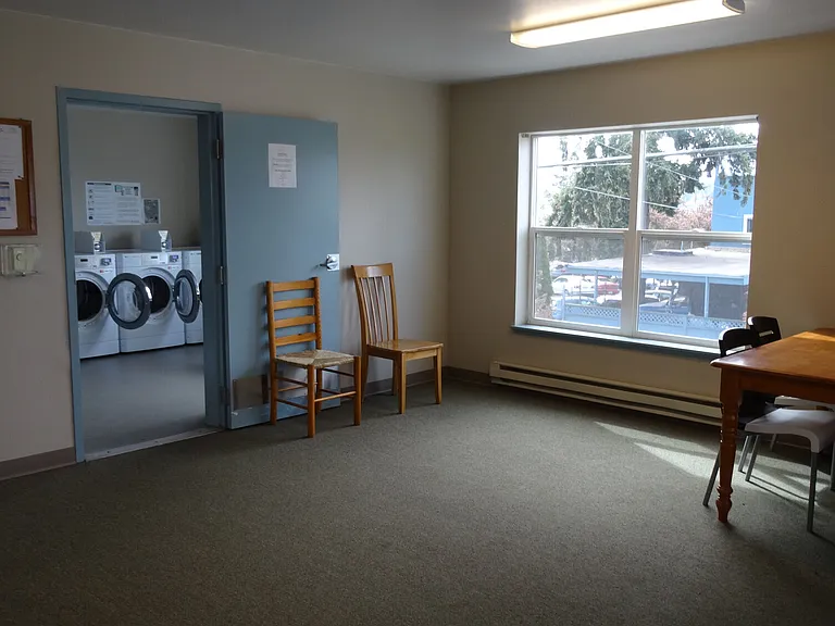 Gilman Court — Photo 11