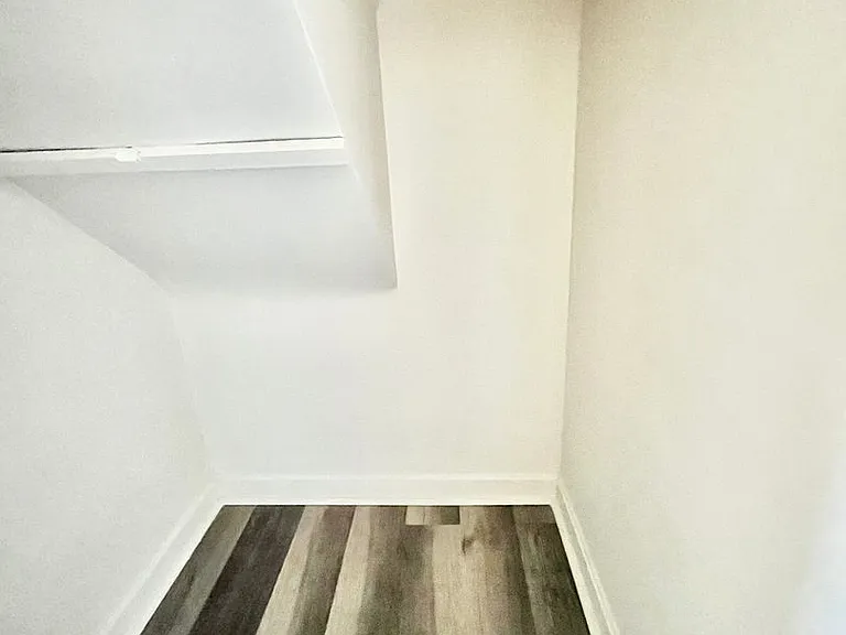4012 Southern Parkway — Photo 15