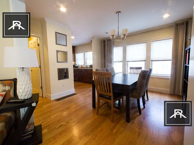39 Beaconsfield Rd #1 — Photo 7