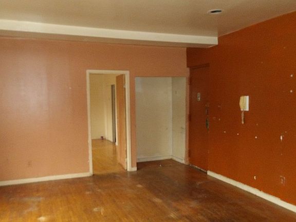 3rd image of 260 Linden Blvd APT 2F