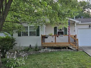 216 30th St NW, Barberton, OH 44203