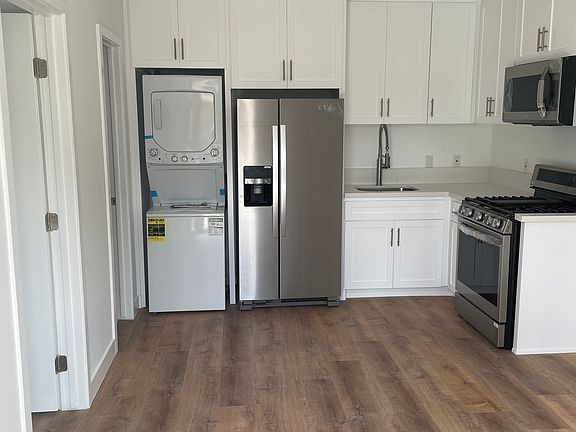 3rd image of 11511 National Blvd