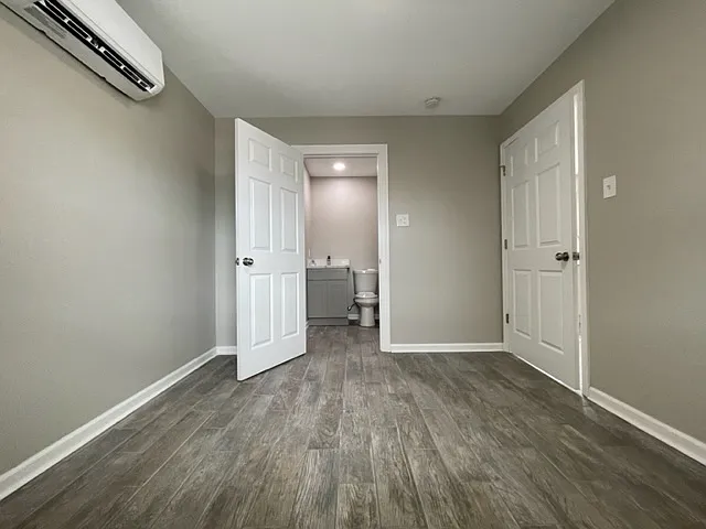 241 Magnolia St #B — Photo 10