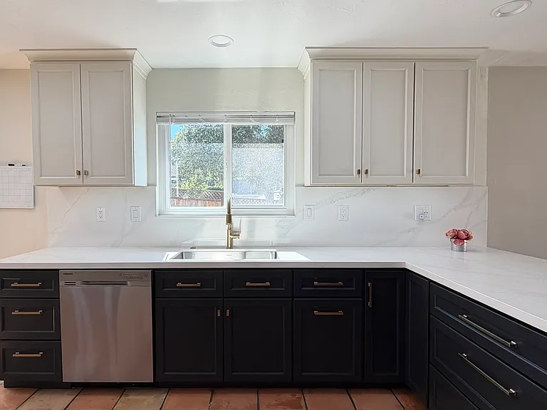 3695 Sanford St — Photo 19