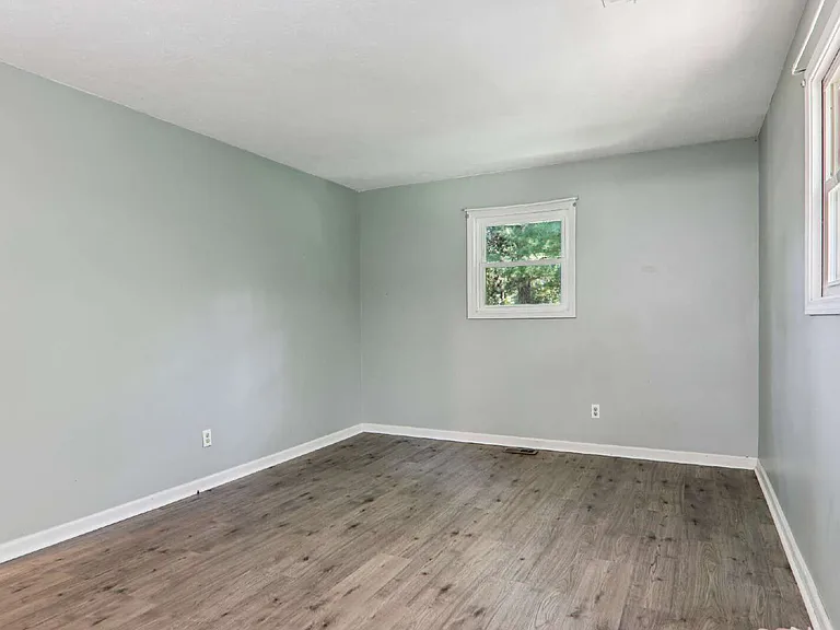 325 Comet Dr — Photo 30