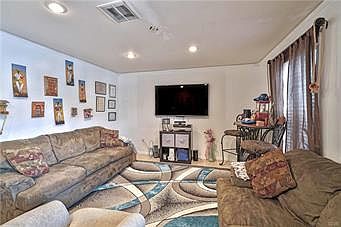 4th image of 2455 Jeannette Ln