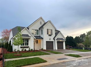 5719 Heirloom Crossing Ct, Charlotte, NC 28270