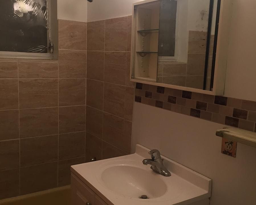 1st image of 2841 SE Morningside Blvd