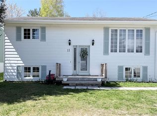 11 Seventh Avenue, Deer Lake, NL A8A2A8