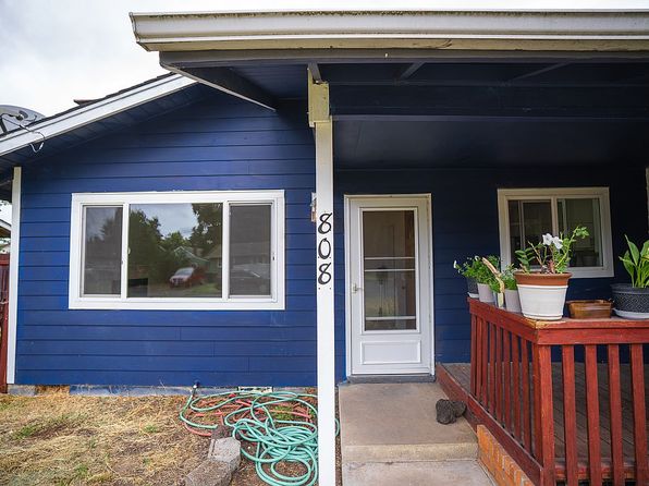 808 Bentley St E