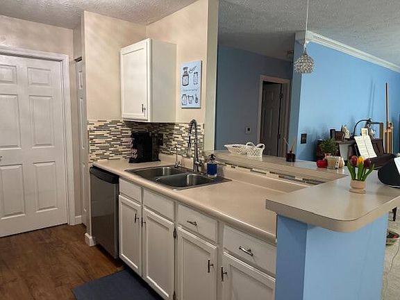 5th image of 370 Timber Ridge Dr Unit 1