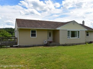 1000 Hawley Rd, Montrose, PA 18801