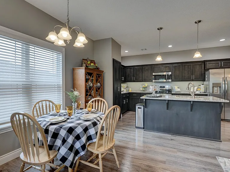 620 Applewood Ln — Photo 9