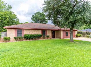 1219 San Salvador Dr, Longview, TX 75602