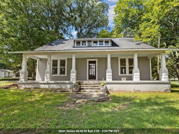 217 Bridge Rd, Killen, AL 35645