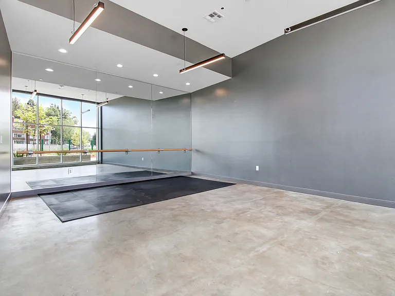 Watermark Apartments — Photo 66