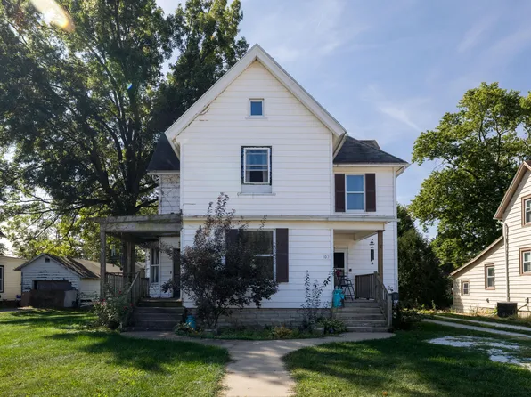 103 E Washington St, Kentland, IN 47951