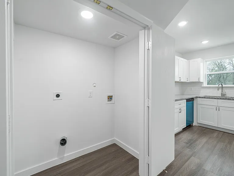 7413 Shotwell St #B — Photo 21