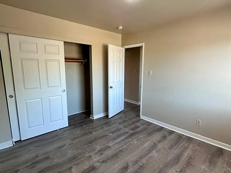 2544 Union St — Photo 73